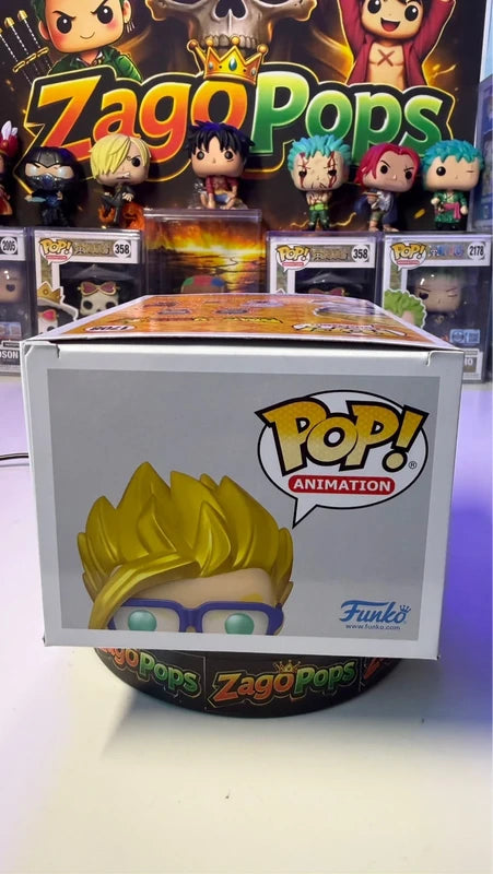 Funko Pop Super Saiyan Gohan in cape 1708 Chase Chalise Exclusive Dragon Ball