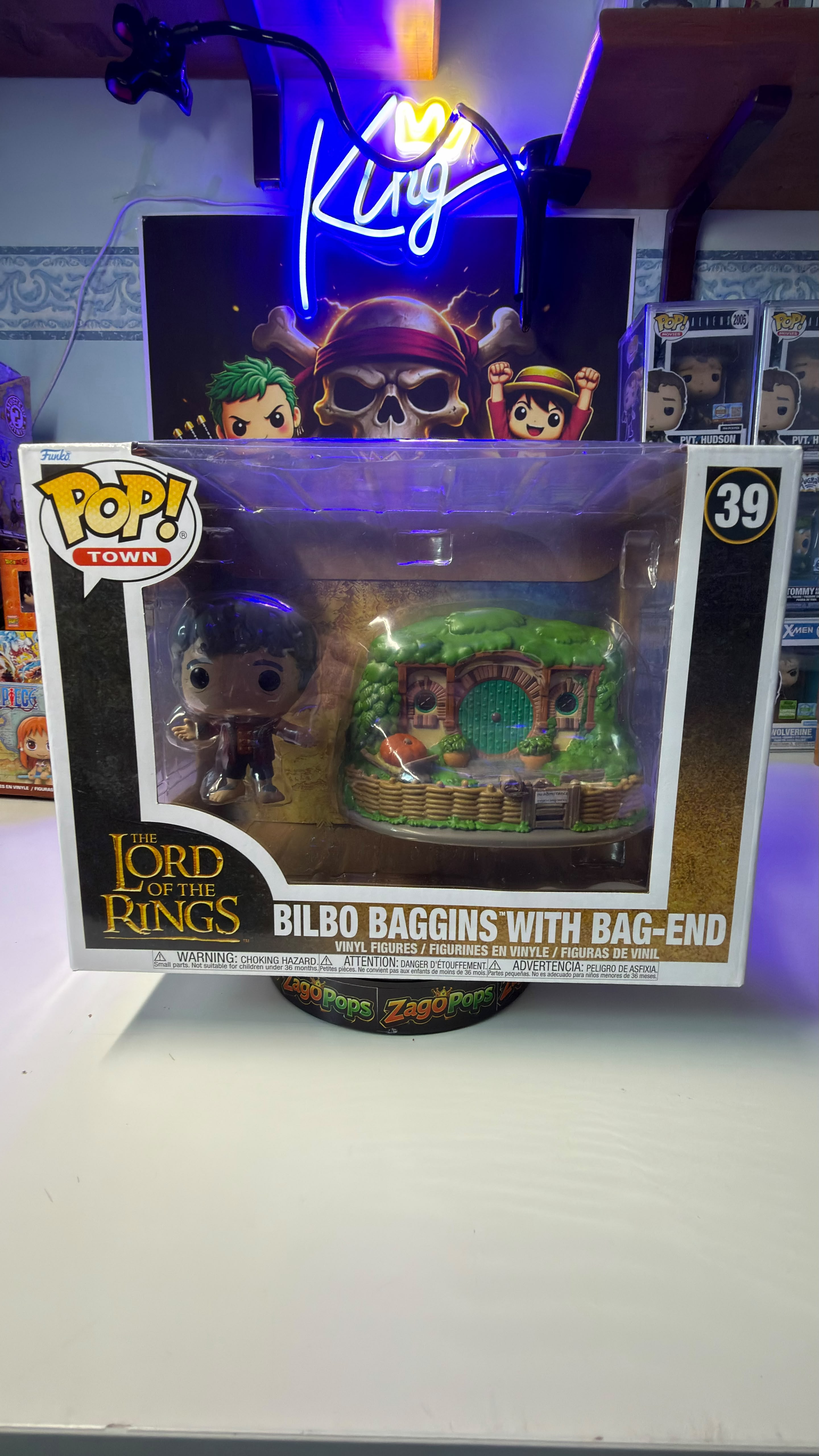Funko Pop Bilbo Baggins with Bag-End 39 The Lord of the Rings
