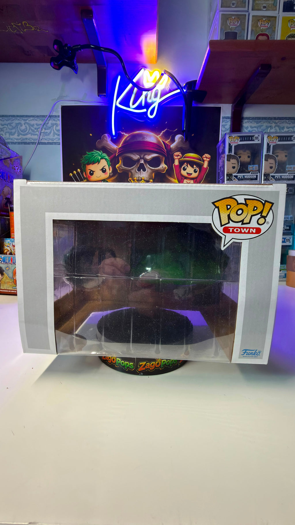 Funko Pop Bilbo Baggins with Bag-End 39 The Lord of the Rings