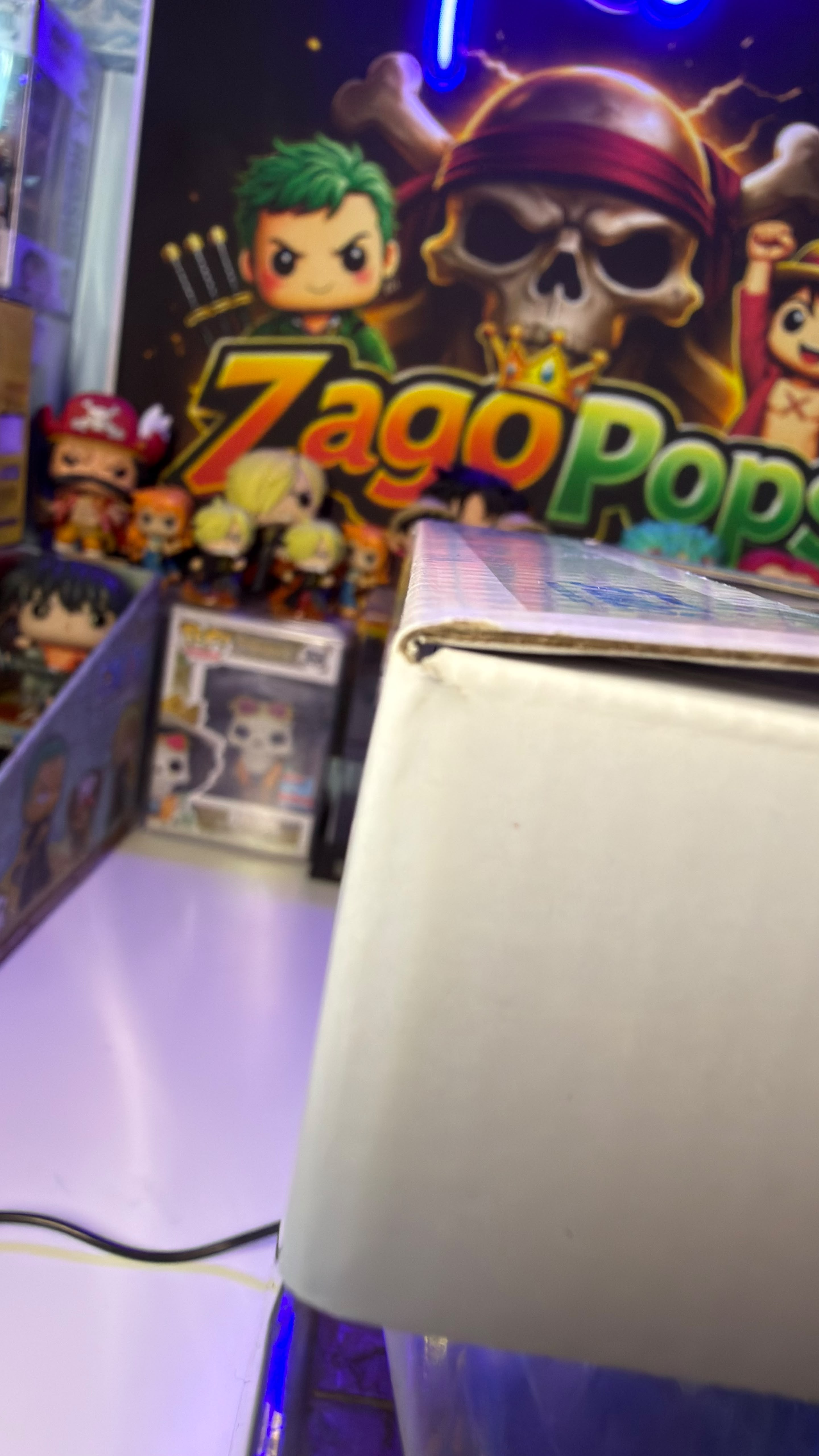 Funko Pop Annie in Crystal 1571 Hot Topic Exclusive Attack on Titan