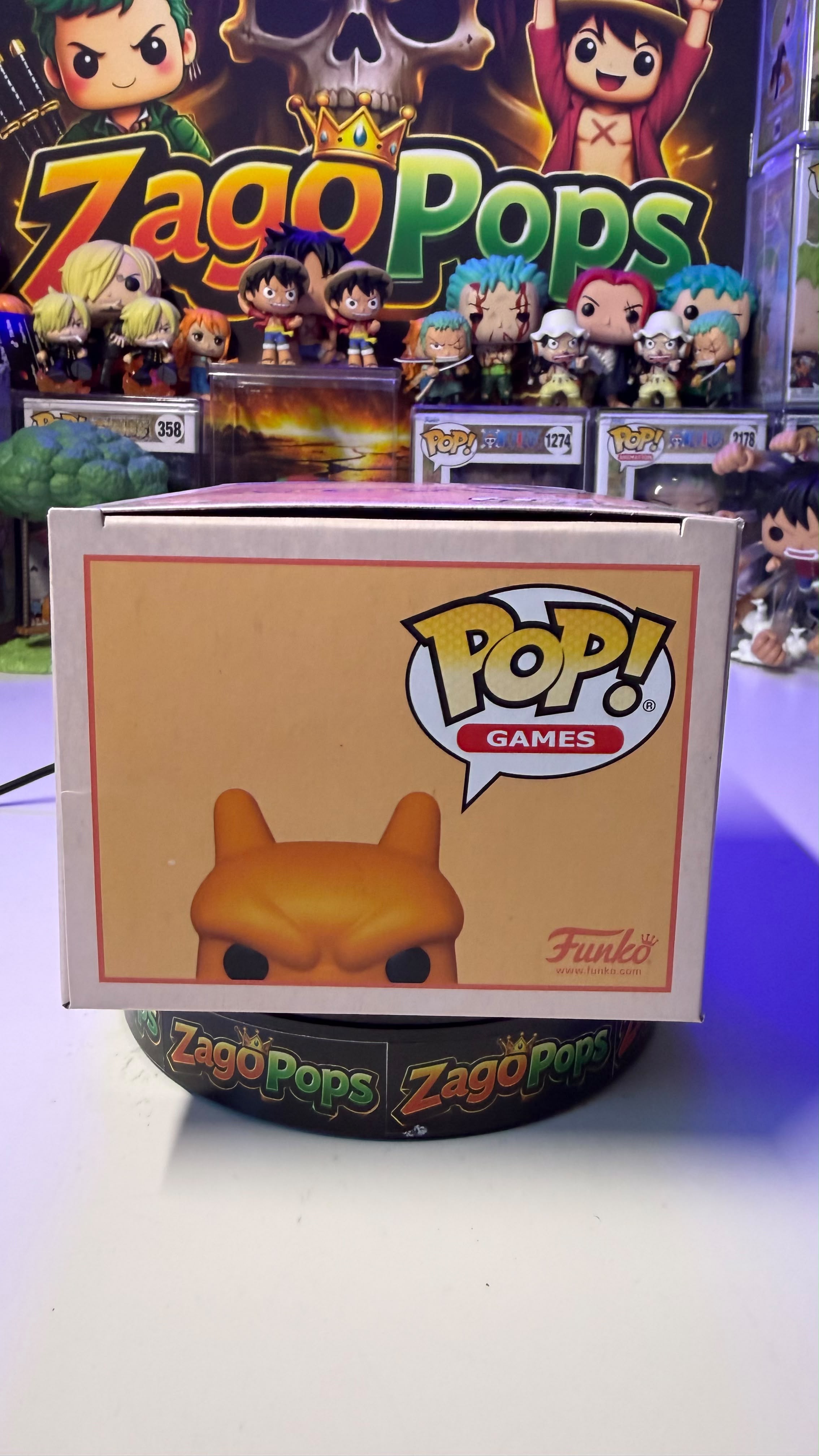 Funko Pop Charizard 843 Soft Color Pokemon