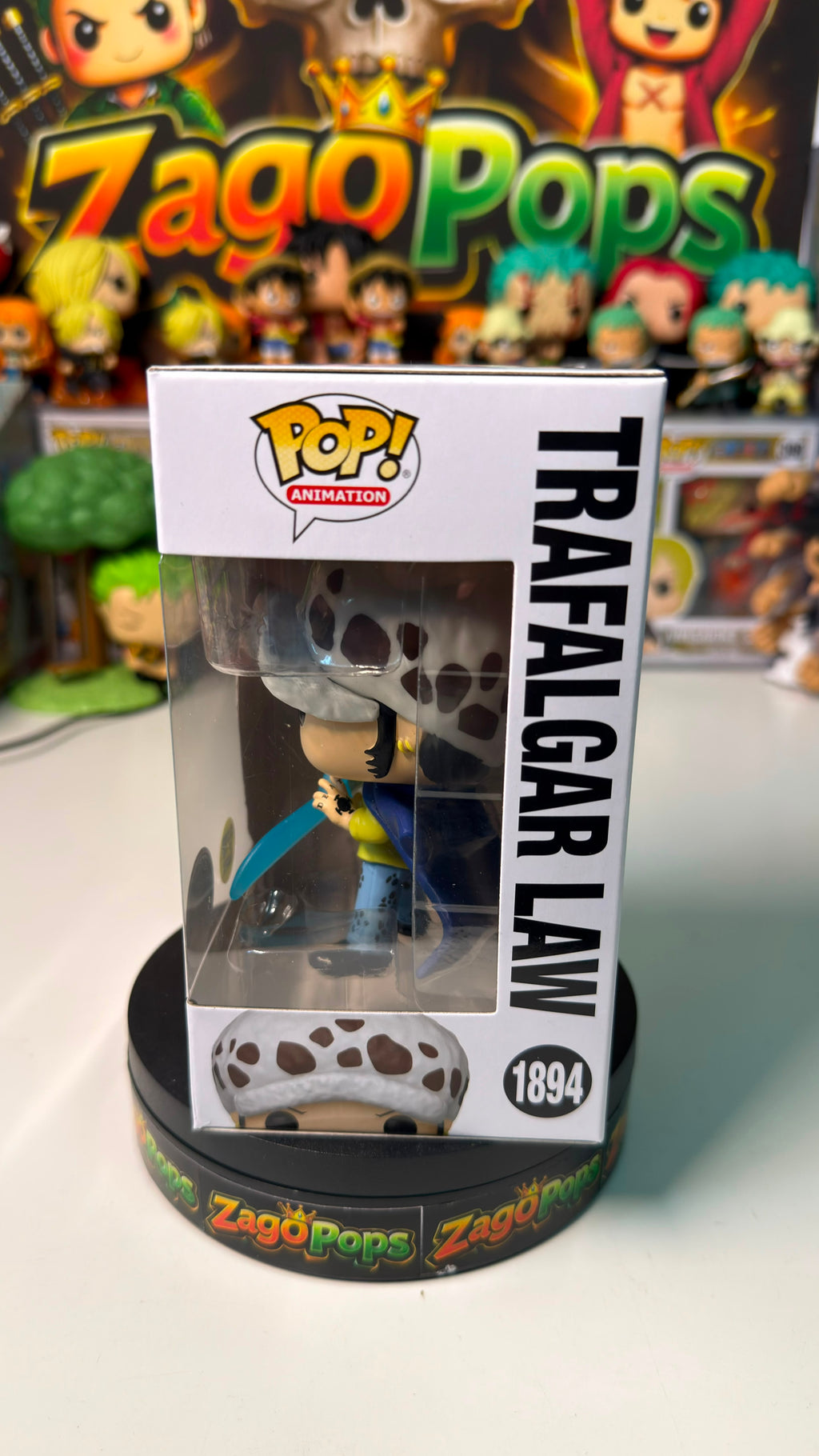 Funko Pop Trafalgar Law 1894 Glows in the dark One Piece