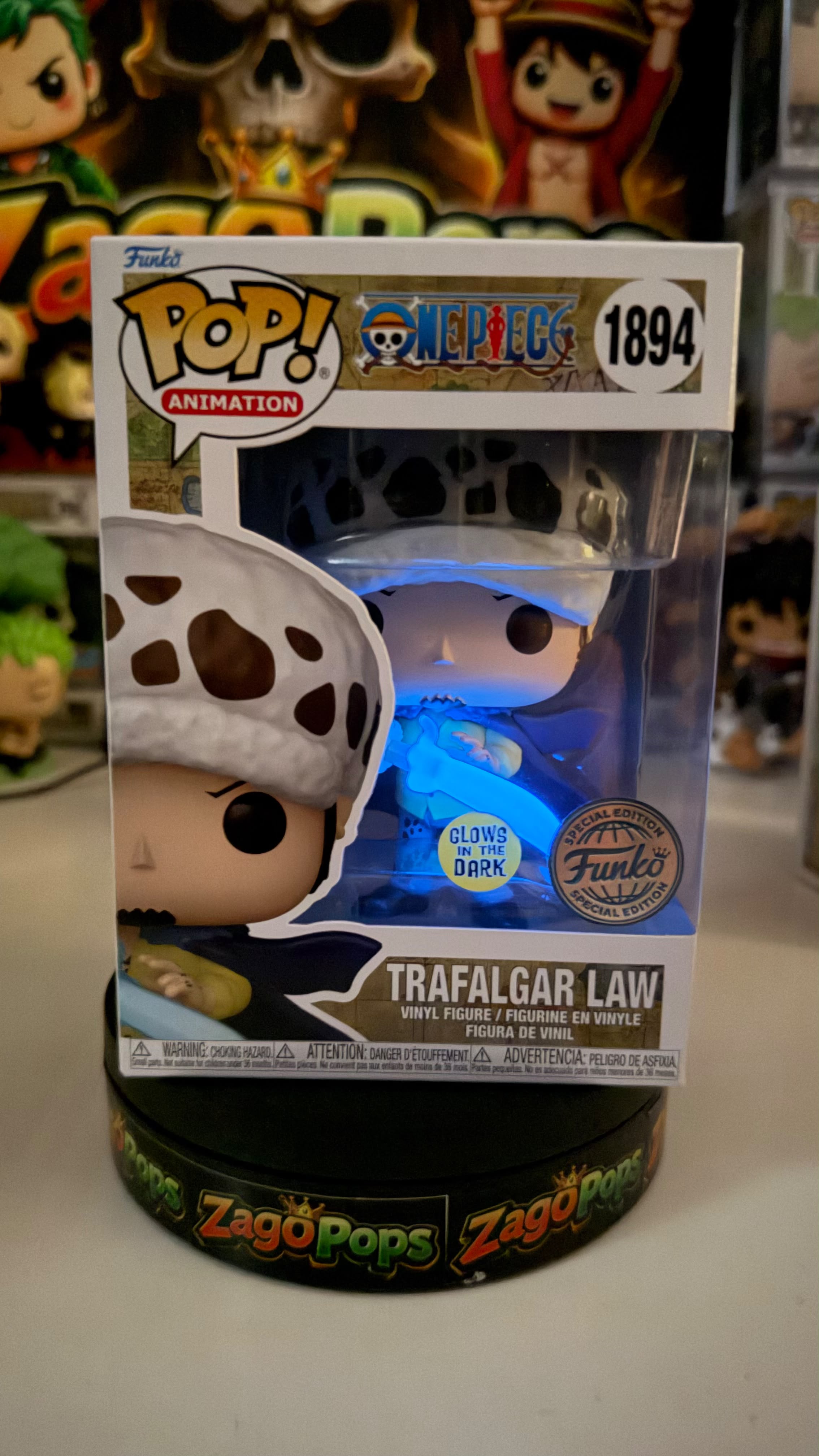 Funko Pop Trafalgar Law 1894 Glows in the dark One Piece