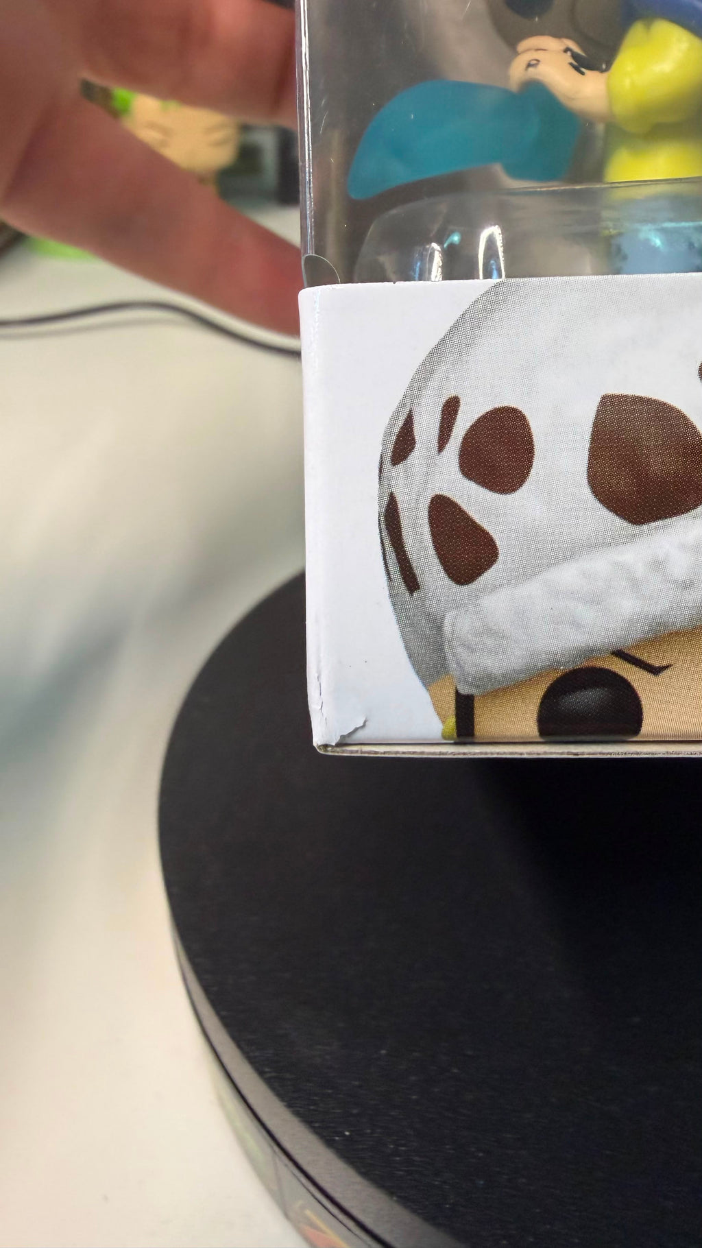 Funko Pop Trafalgar Law 1894 Glows in the dark One Piece