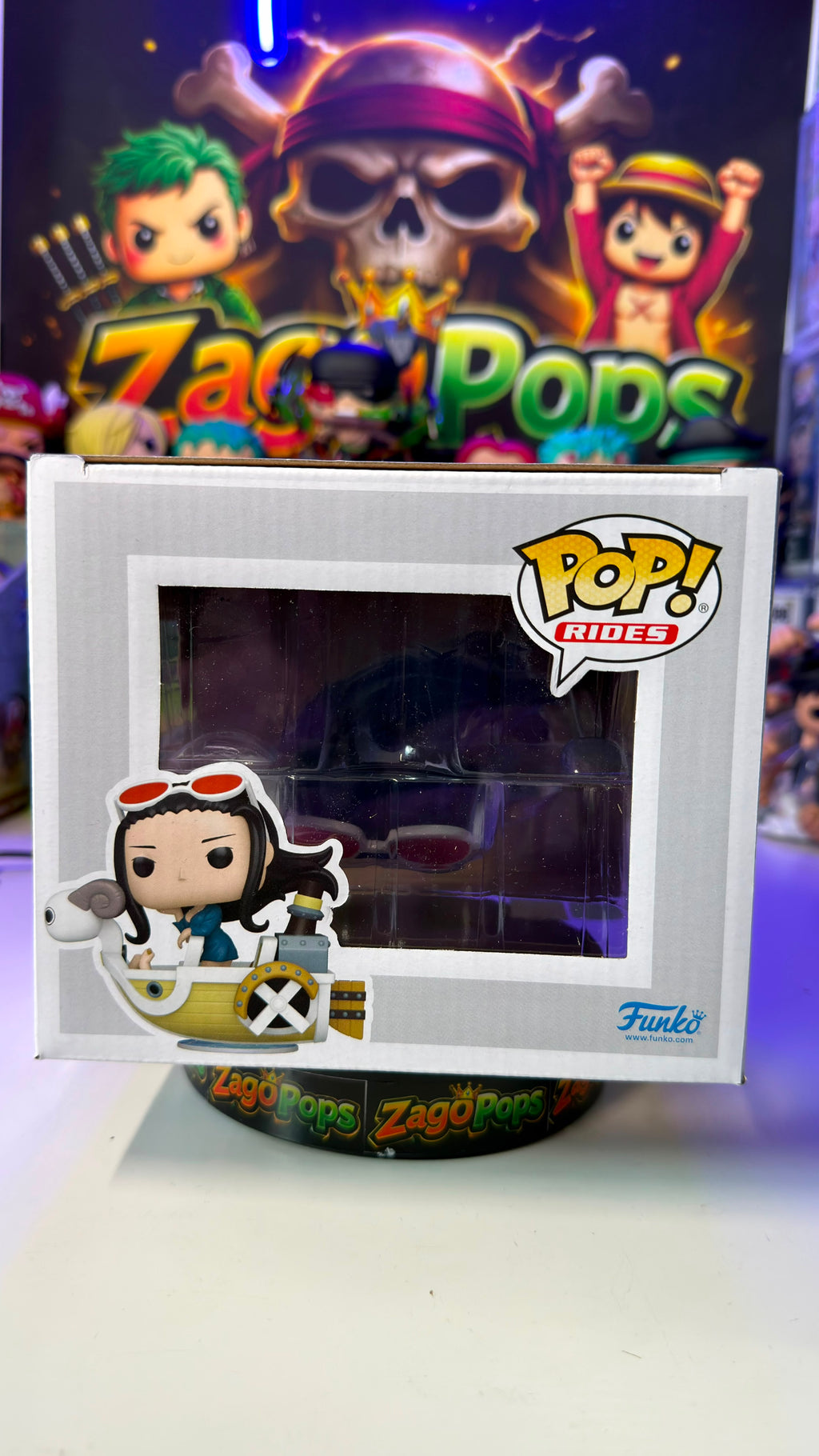 Funko Pop Nico Robin with Mini Merry II 132 One Piece