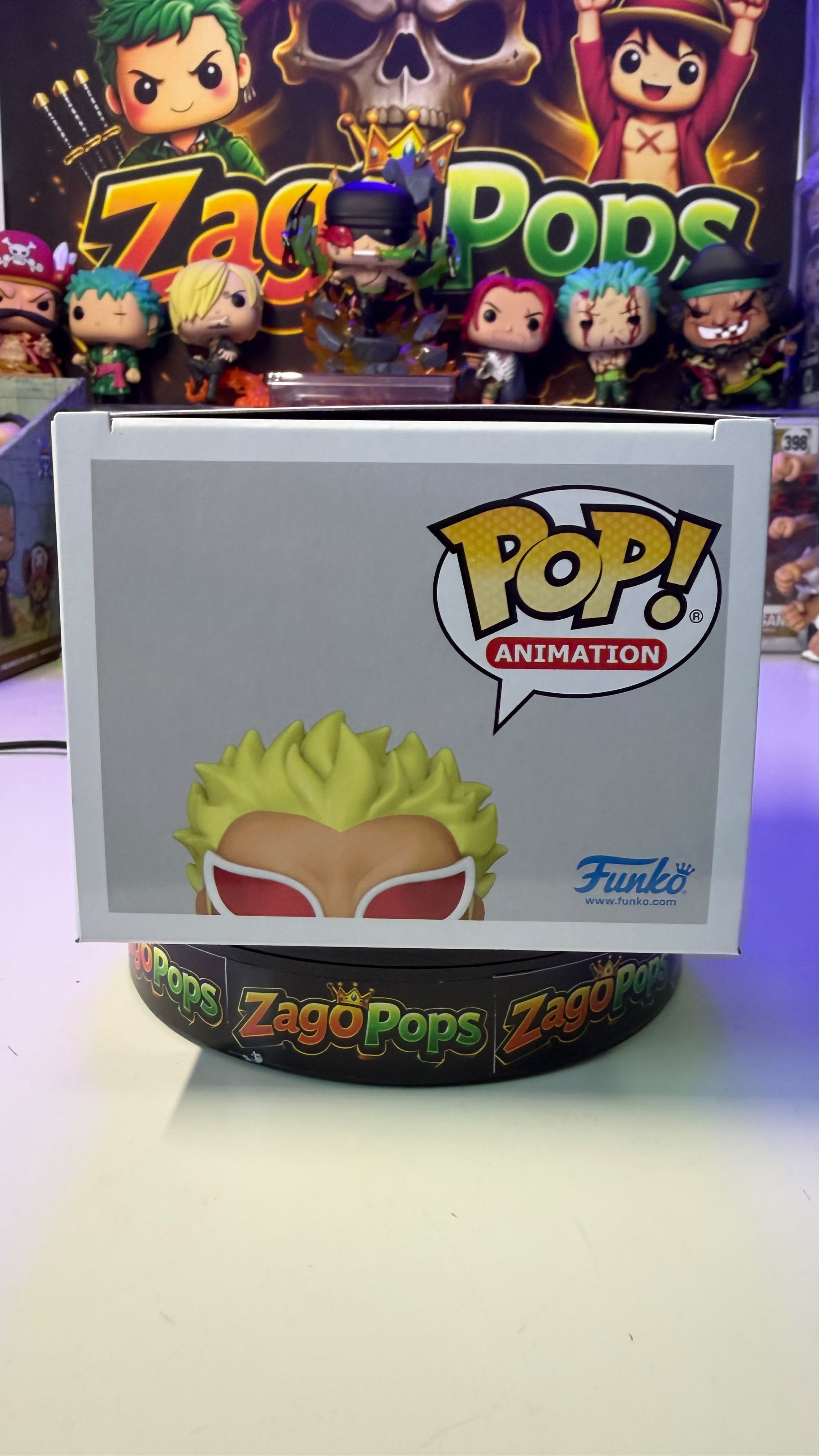 Funko Pop Doflamingo 2327 Flocked One Piece