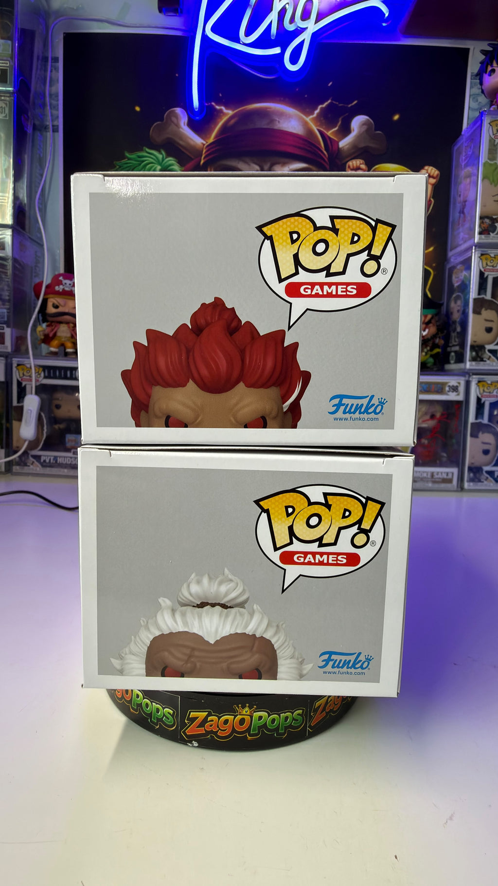 Funko Pop Bundle Akuma 1261 ( Regular + Chase) Street Fighter
