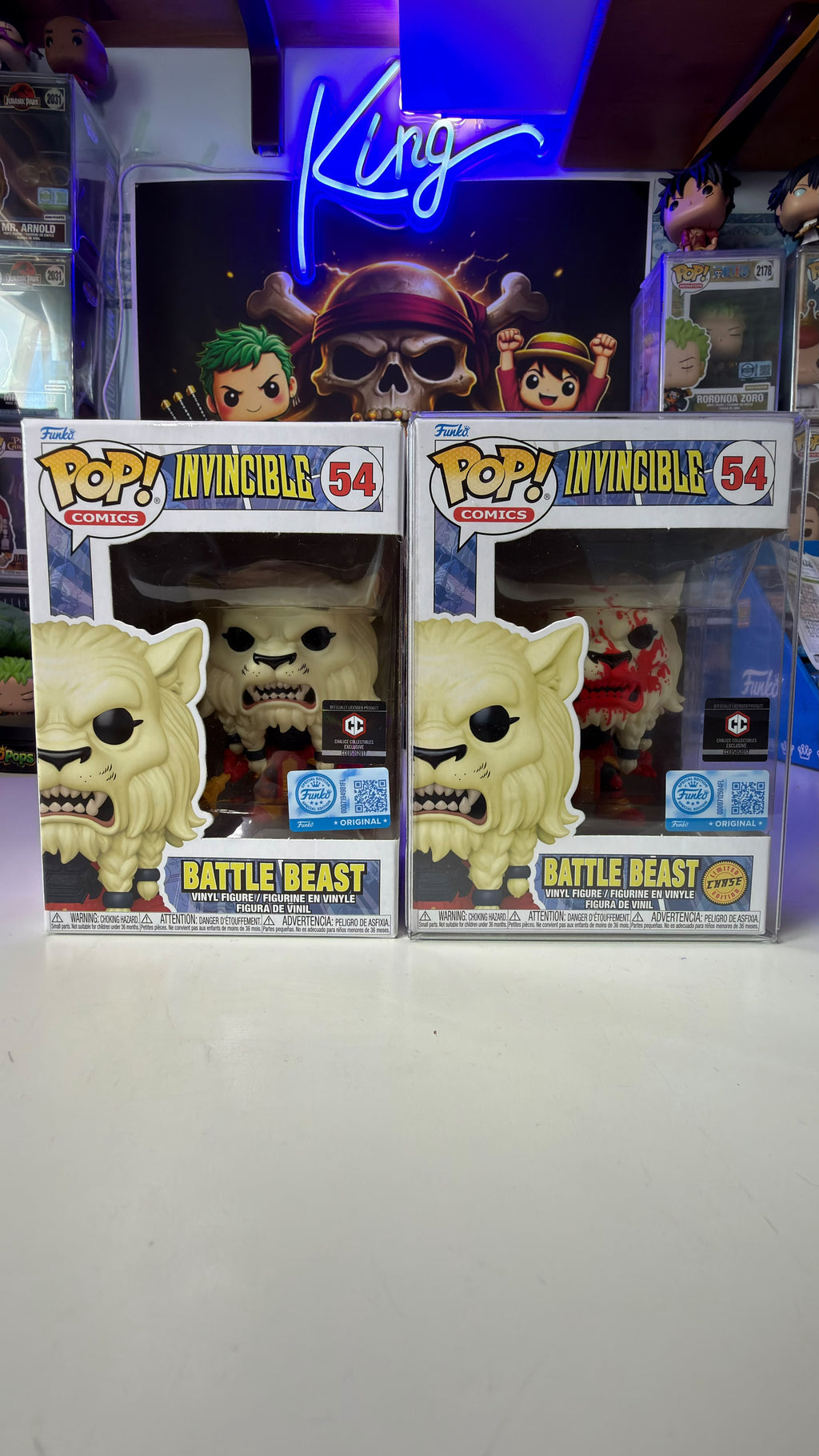 Funko Pop Bundle Battle Beast 54 (Regular + Chase) Chalice Exclusive Invincible