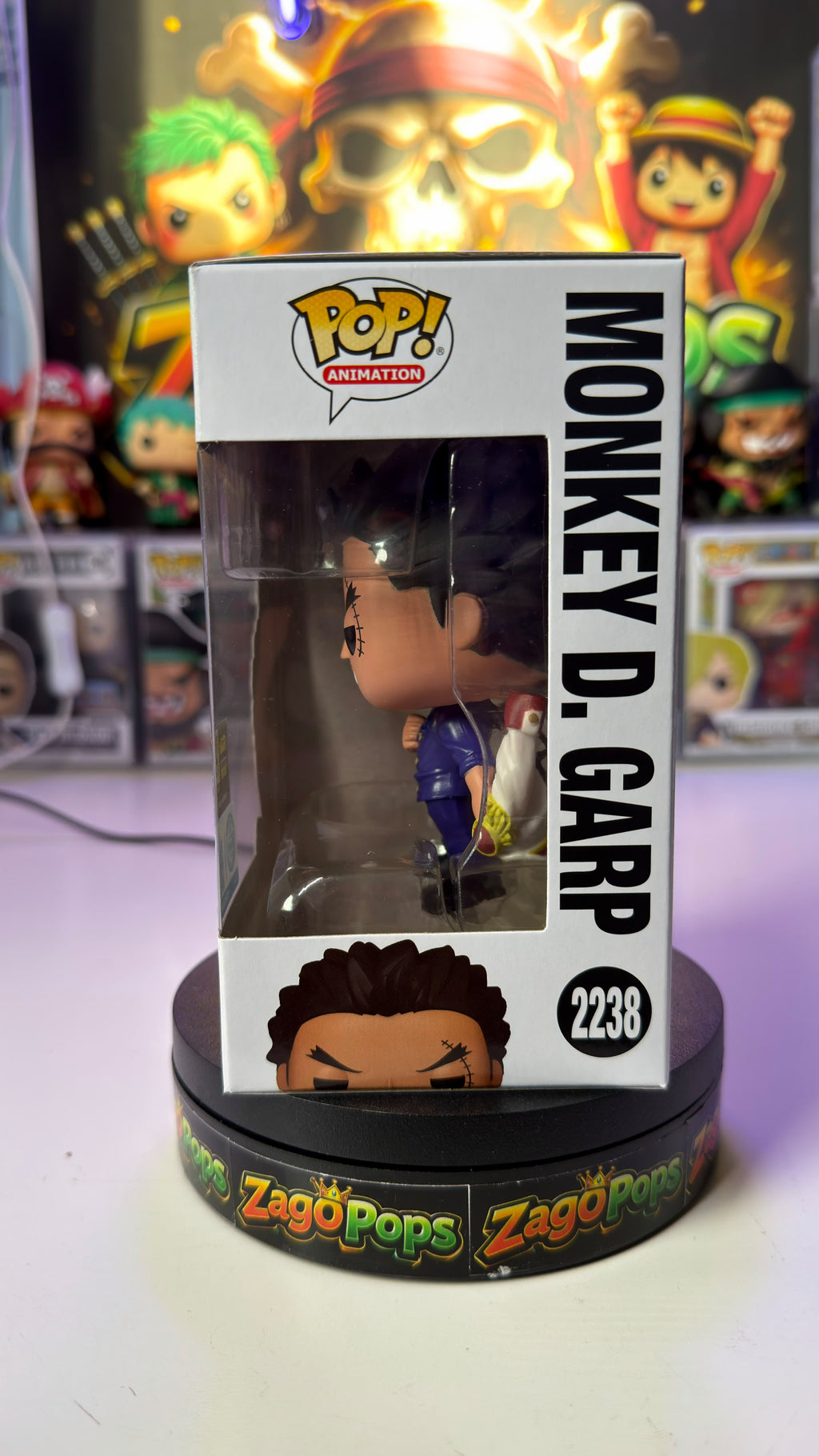Funko Pop Monkey D. Garp 2238 One Piece SDCC Malaga26
